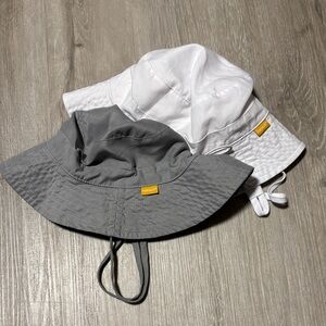 Kids Bucket Hat Set - White and Gray